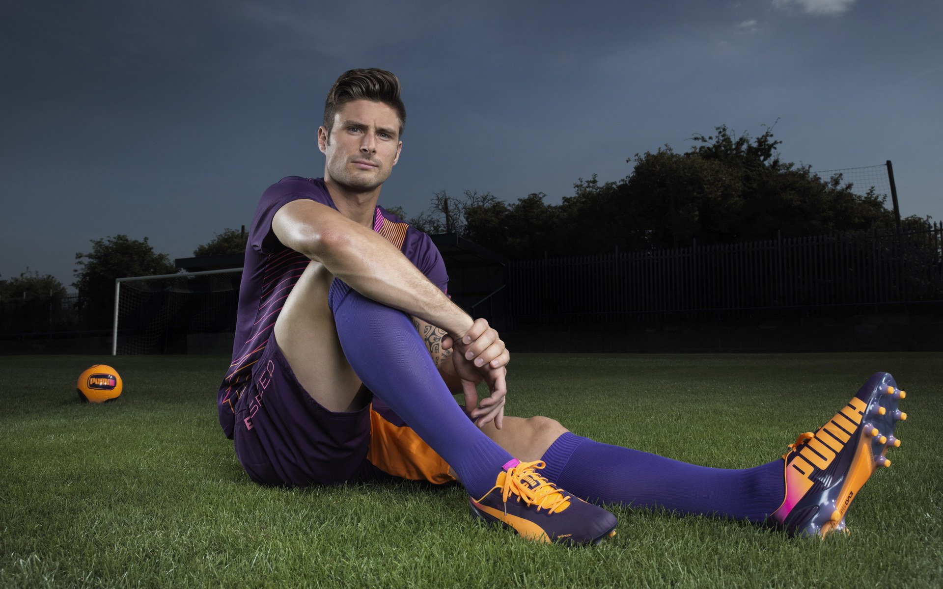 曼城保持控场优势打出全面压制，曼城状态