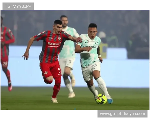 伊萨克背身护球后转身爆射得分